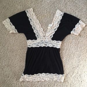 NWT! Size small Studio Y lace v neck top